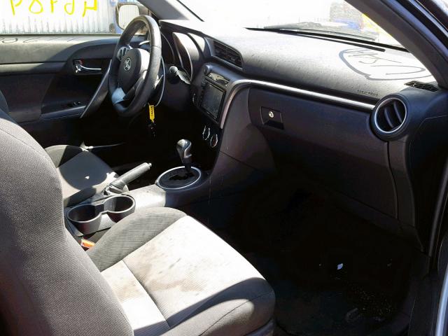 JTKJF5C78GJ019983 - 2016 TOYOTA SCION TC შავი ფოტო 5