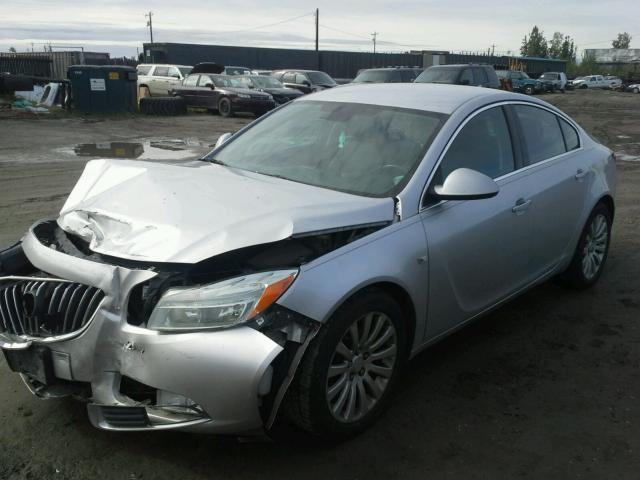 W04GV5EV8B1055143 - 2011 BUICK REGAL CXL SILVER photo 2