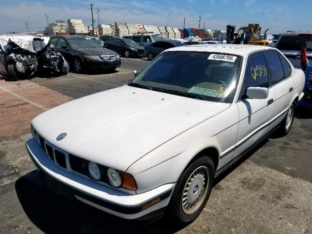 WBAHD5325RGB36419 - 1994 BMW 525 I WHITE photo 2