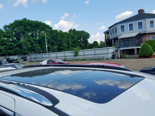 2C4RC1GG3JR269169 - 2018 CHRYSLER PACIFICA L WHITE photo 9