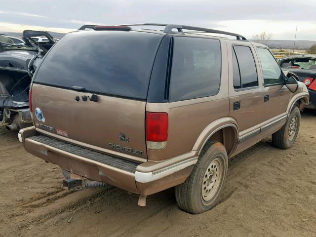 1GNDT13W4T2239873 - 1996 CHEVROLET BLAZER BROWN photo 4