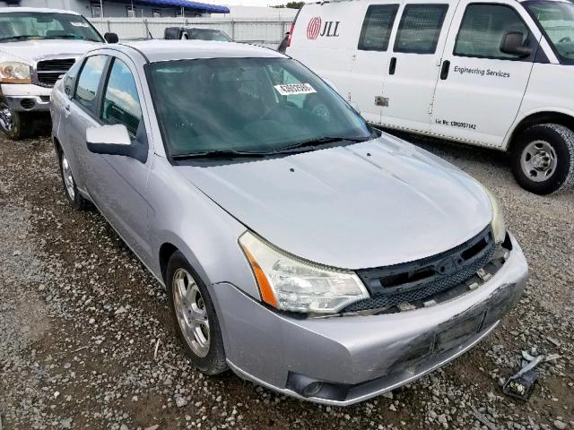 1FAHP36N09W215803 - 2009 FORD FOCUS SES SILVER photo 1