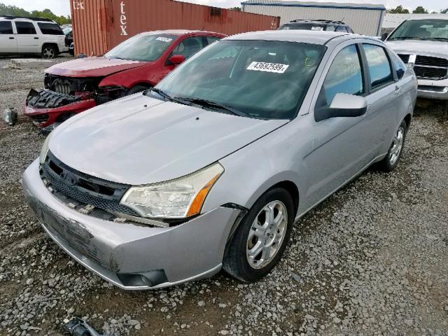 1FAHP36N09W215803 - 2009 FORD FOCUS SES SILVER photo 2