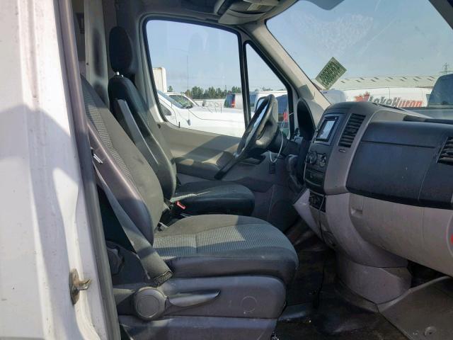 WDPPF4CC9B9461652 - 2011 FREIGHTLINER SPRINTER 3 WHITE photo 5