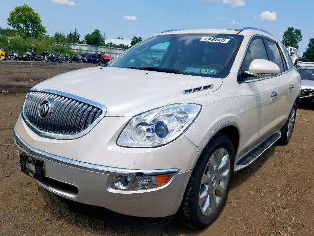 5GAKVDED8CJ424569 - 2012 BUICK ENCLAVE CREAM photo 2