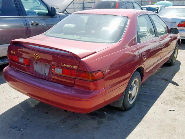 4T1BG22K3WU305634 - 1998 TOYOTA CAMRY CE RED photo 4