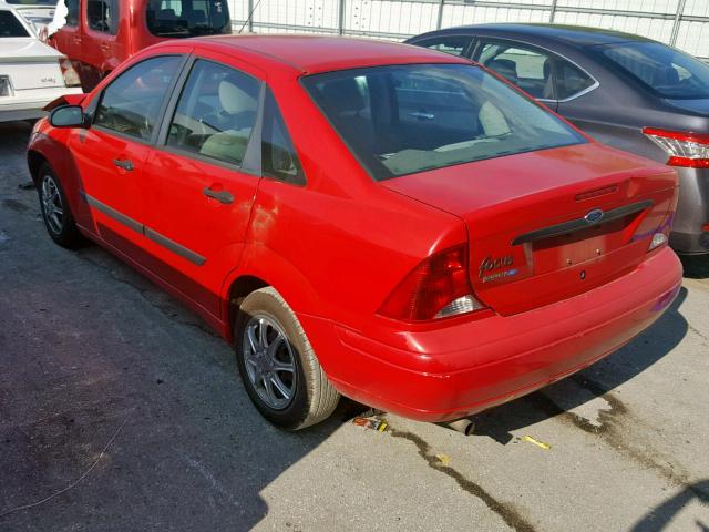 1FAFP33P52W102318 - 2002 FORD FOCUS LX RED photo 3