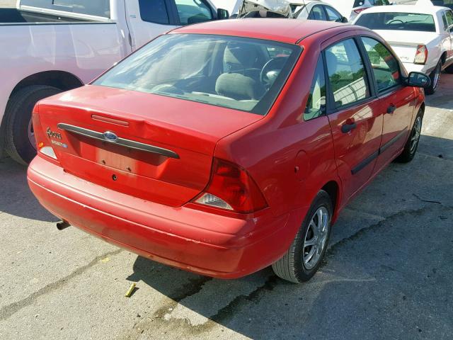 1FAFP33P52W102318 - 2002 FORD FOCUS LX RED photo 4