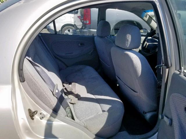 KNADC123216038184 - 2001 KIA RIO SILVER photo 6