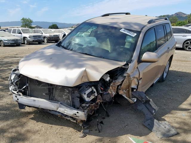 5TDZK3EH6CS067334 - 2012 TOYOTA HIGHLANDER GOLD photo 2