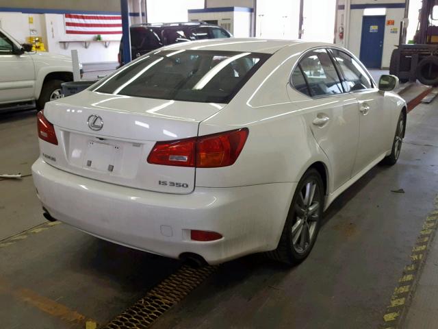 JTHBE262262000964 - 2006 LEXUS IS 350 WHITE photo 4