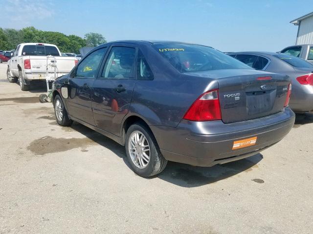 1FAFP34N16W159683 - 2006 FORD FOCUS ZX4 GRAY photo 3