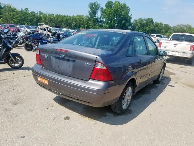 1FAFP34N16W159683 - 2006 FORD FOCUS ZX4 GRAY photo 4