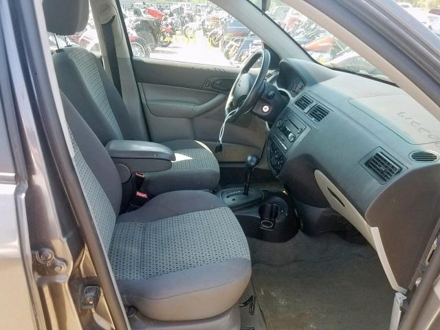 1FAFP34N16W159683 - 2006 FORD FOCUS ZX4 GRAY photo 5