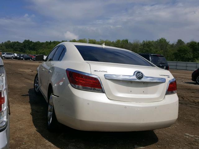 1G4GC5EG1AF277341 - 2010 BUICK LACROSSE C WHITE photo 3