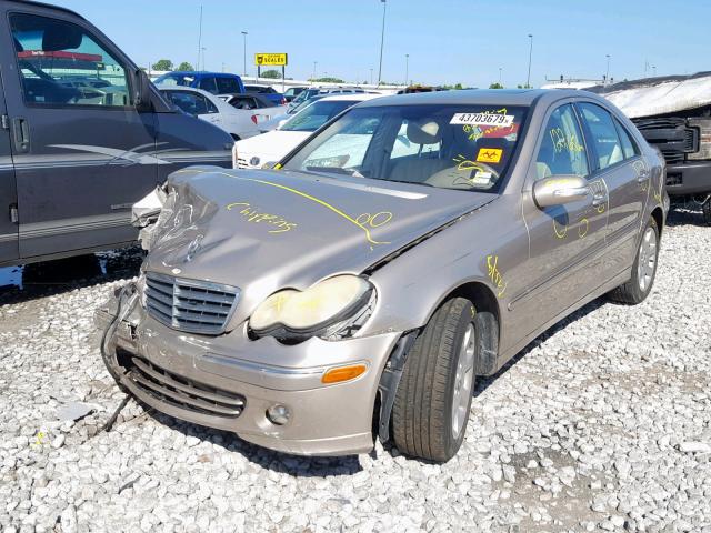 WDBRF61J65A688604 - 2005 MERCEDES-BENZ C 240 GOLD photo 2