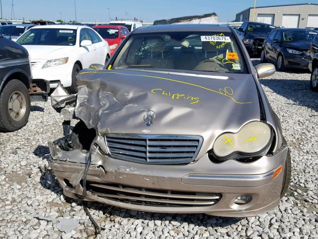 WDBRF61J65A688604 - 2005 MERCEDES-BENZ C 240 GOLD photo 7