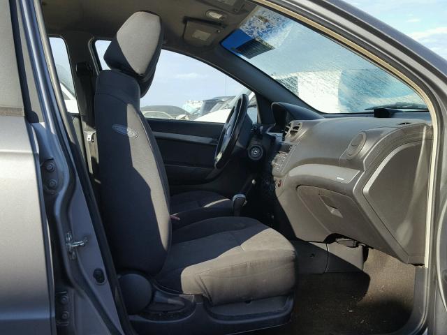 KL1TD5DE5BB257335 - 2011 CHEVROLET AVEO LS SILVER photo 5