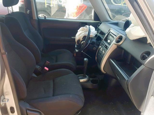 JTLKT324X50205323 - 2005 TOYOTA SCION XB 灰色 照片 5