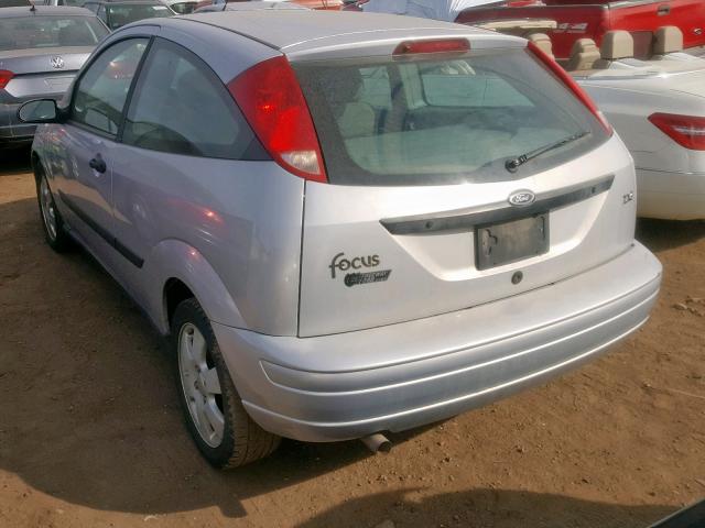 3FAFP31391R251882 - 2001 FORD FOCUS ZX3 SILVER photo 3