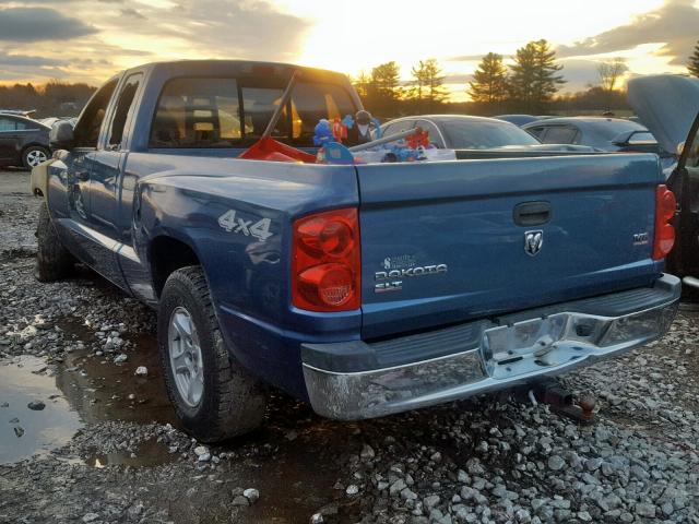 1D7HW42N55S305173 - 2005 DODGE DAKOTA SLT BLUE photo 3