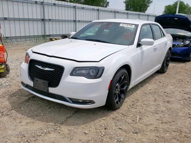 2C3CCABG8KH628847 - 2019 CHRYSLER 300 S WHITE photo 2