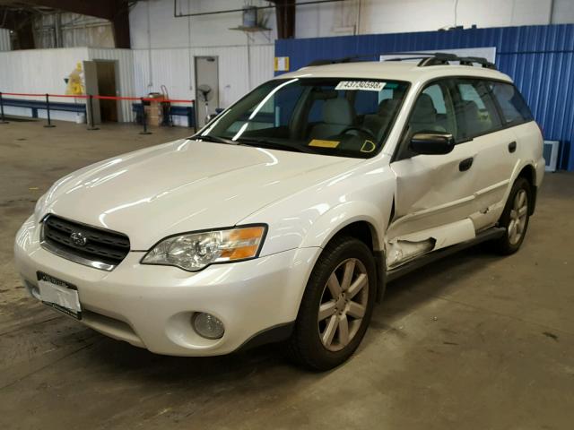 4S4BP61C167330967 - 2006 SUBARU LEGACY OUT WHITE photo 2