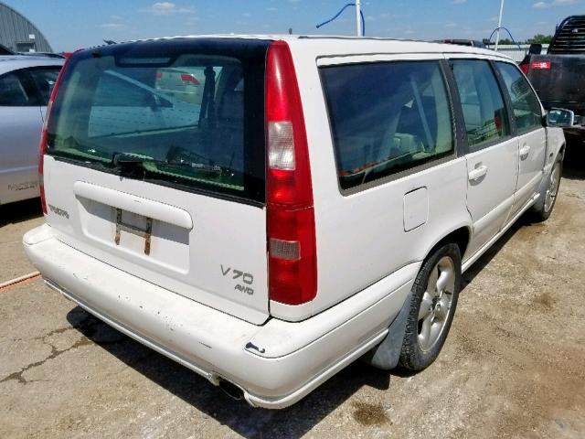 YV1LW5645W2410707 - 1998 VOLVO V70 GLT WHITE photo 4