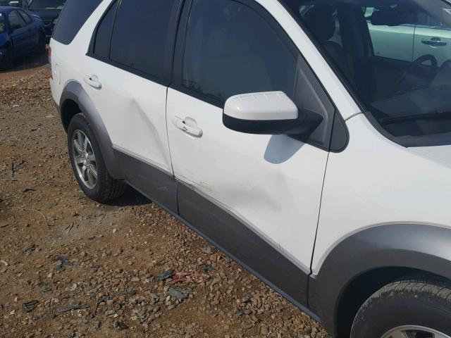 1FMDK02W38GA13319 - 2008 FORD TAURUS X S WHITE photo 9