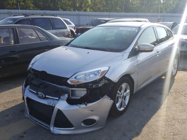 1FADP3K27EL174222 - 2014 FORD FOCUS SE SILVER photo 2