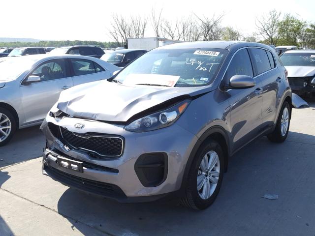 KNDPM3AC5H7233663 - 2017 KIA SPORTAGE L GRAY photo 2