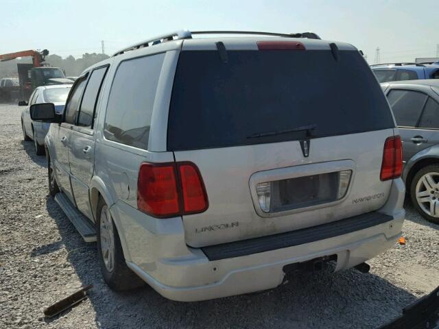 5LMFU27525LJ04810 - 2005 LINCOLN NAVIGATOR WHITE photo 3