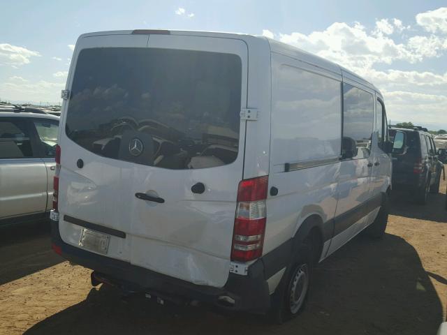 WD4PE7CC0C5656372 - 2012 MERCEDES-BENZ SPRINTER 2 WHITE photo 4