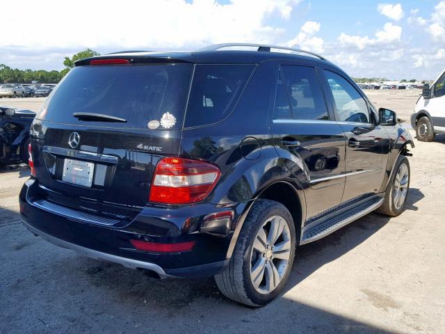 4JGBB8GB7BA724592 - 2011 MERCEDES-BENZ ML 350 4MA BLACK photo 4