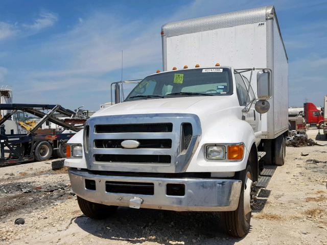 3FRNW65R37V519174 - 2007 FORD F650 SUPER WHITE photo 2