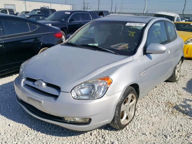 KMHCN36C27U045196 - 2007 HYUNDAI ACCENT SE SILVER photo 2