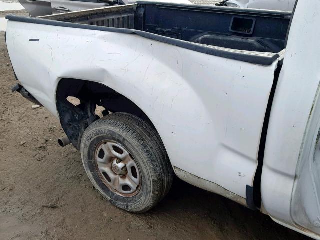 5TENX22N99Z651646 - 2009 TOYOTA TACOMA WHITE photo 9