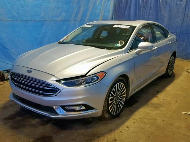 3FA6P0RU0JR234545 - 2018 FORD FUSION TIT SILVER photo 2