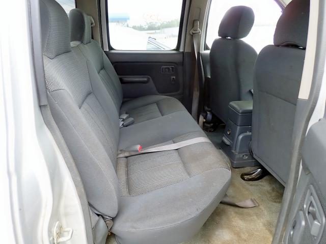 1N6ED29Y14C441085 - 2004 NISSAN FRONTIER C SILVER photo 6