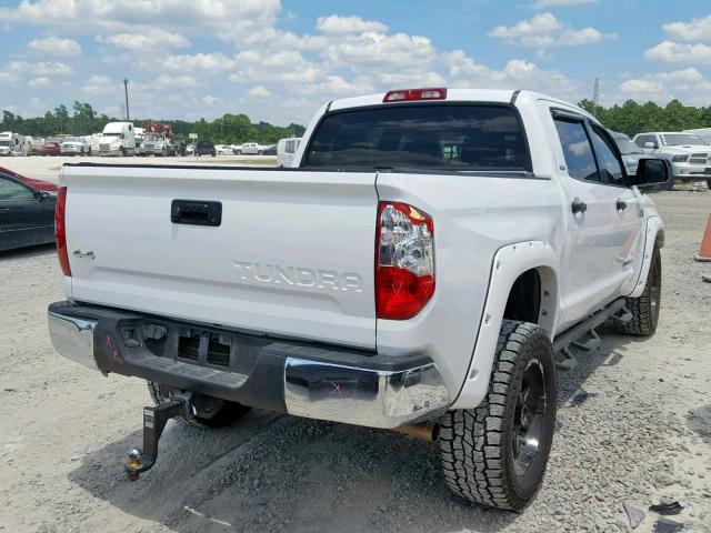 5TFDW5F17GX558054 - 2016 TOYOTA TUNDRA CRE WHITE photo 4