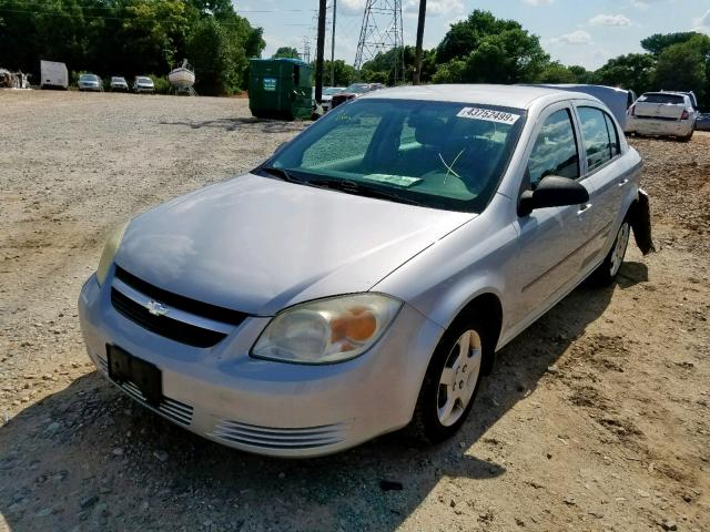 1G1AK52F157556841 - 2005 CHEVROLET COBALT SILVER photo 2