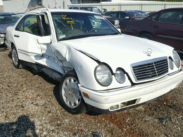 WDBJF55FXTJ014384 - 1996 MERCEDES-BENZ E 320 WHITE photo 1