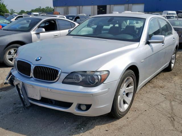 WBAHN83507DT69807 - 2007 BMW 750 SILVER photo 2