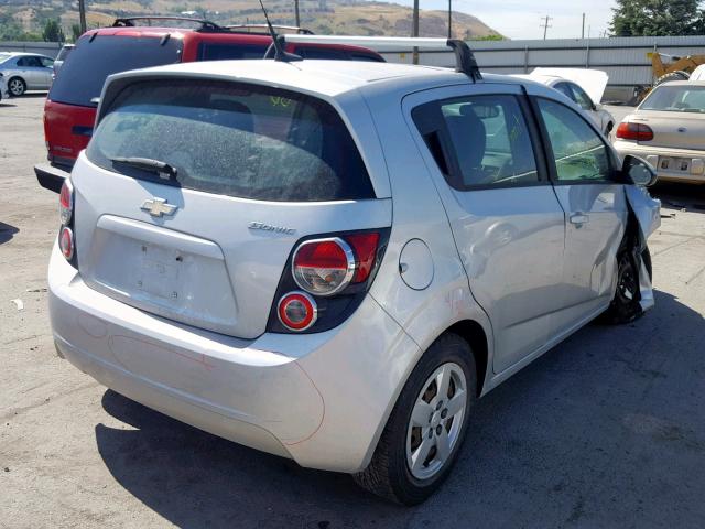 1G1JB6SH7D4128098 - 2013 CHEVROLET SONIC LS 银色 照片 4