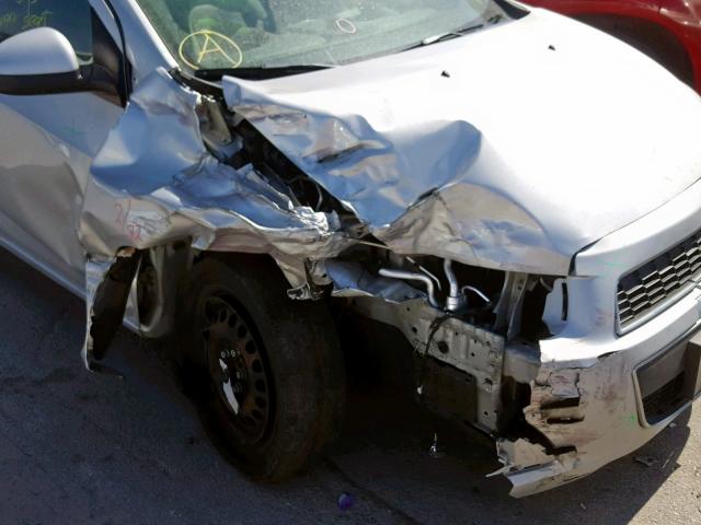 1G1JB6SH7D4128098 - 2013 CHEVROLET SONIC LS 银色 照片 9