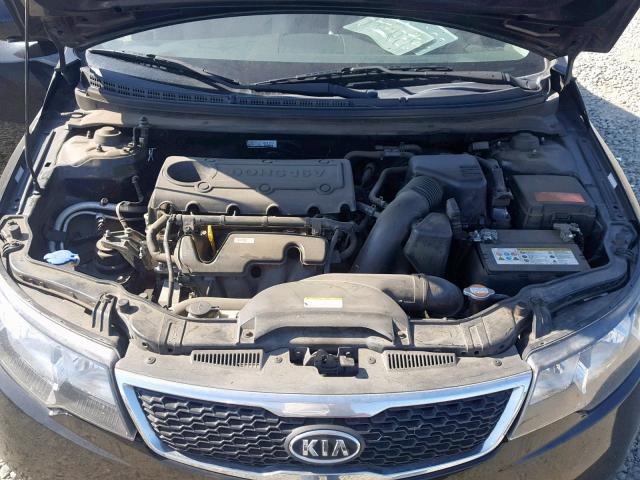 KNAFU4A24C5586227 - 2012 KIA FORTE EX BLACK photo 7