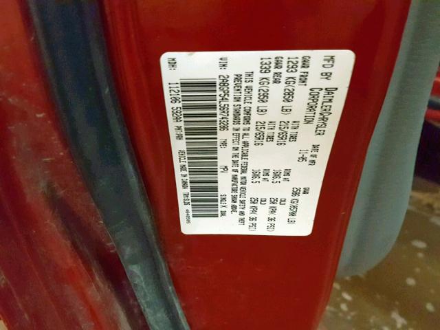 2A8GP54L56R743286 - 2006 CHRYSLER TOWN & COU RED photo 10