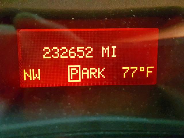 2G2WP552881145174 - 2008 PONTIAC GRAND PRIX SILVER photo 8