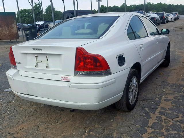 YV1RS612352468685 - 2005 VOLVO S60 WHITE photo 4