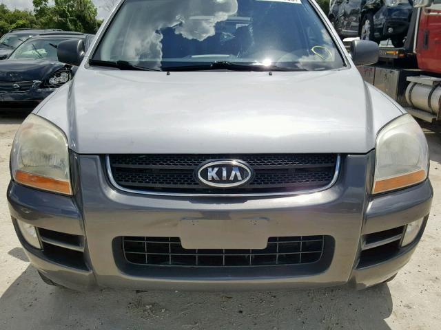 KNDJE723887465229 - 2008 KIA SPORTAGE E SILVER photo 9